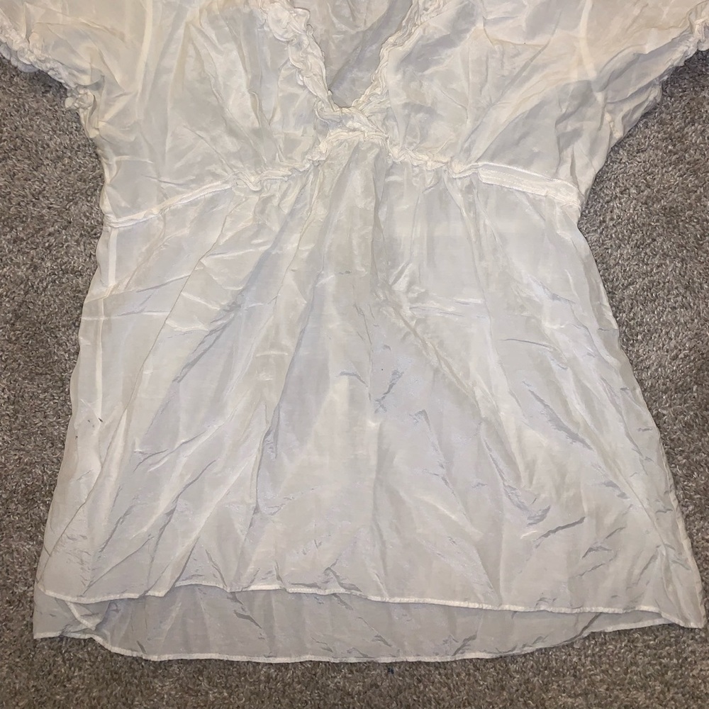 BCBG Maxazria White Blouse size L - Picture 5 of 7